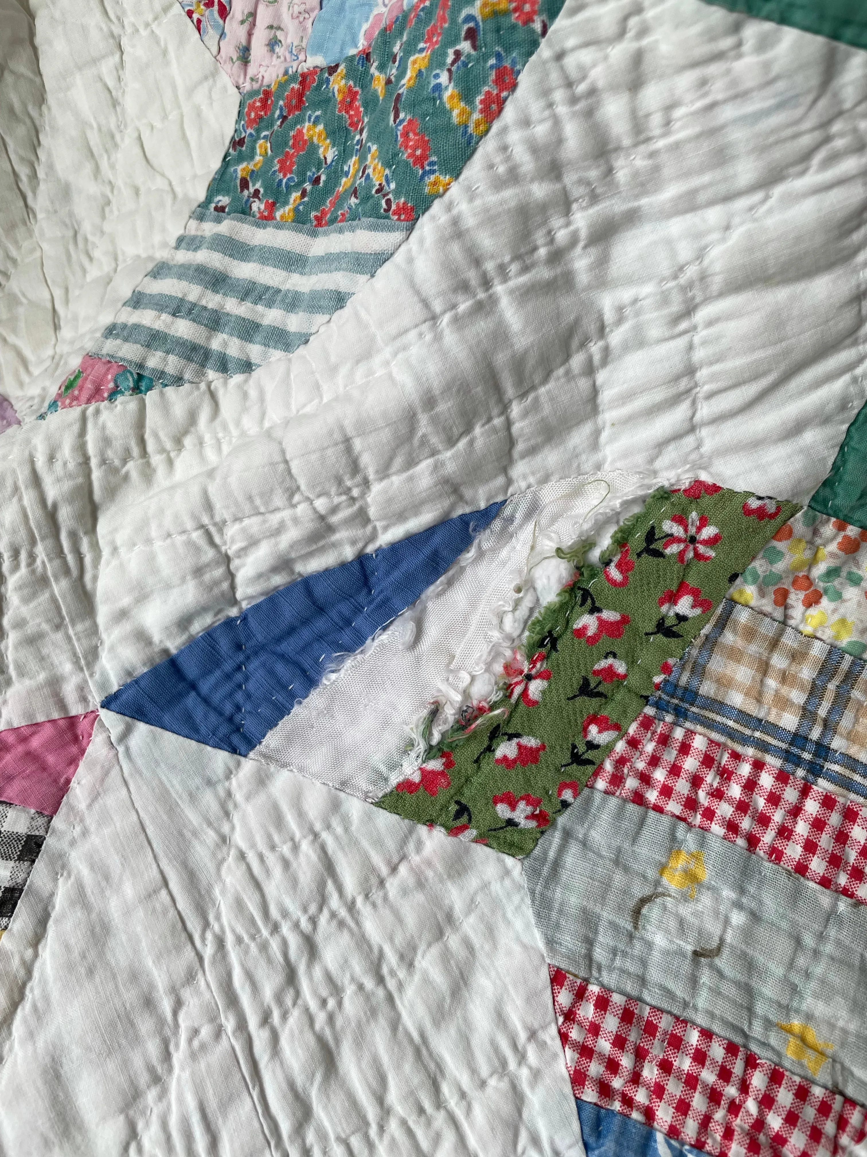 1930s Feedsack Tulip Quilt