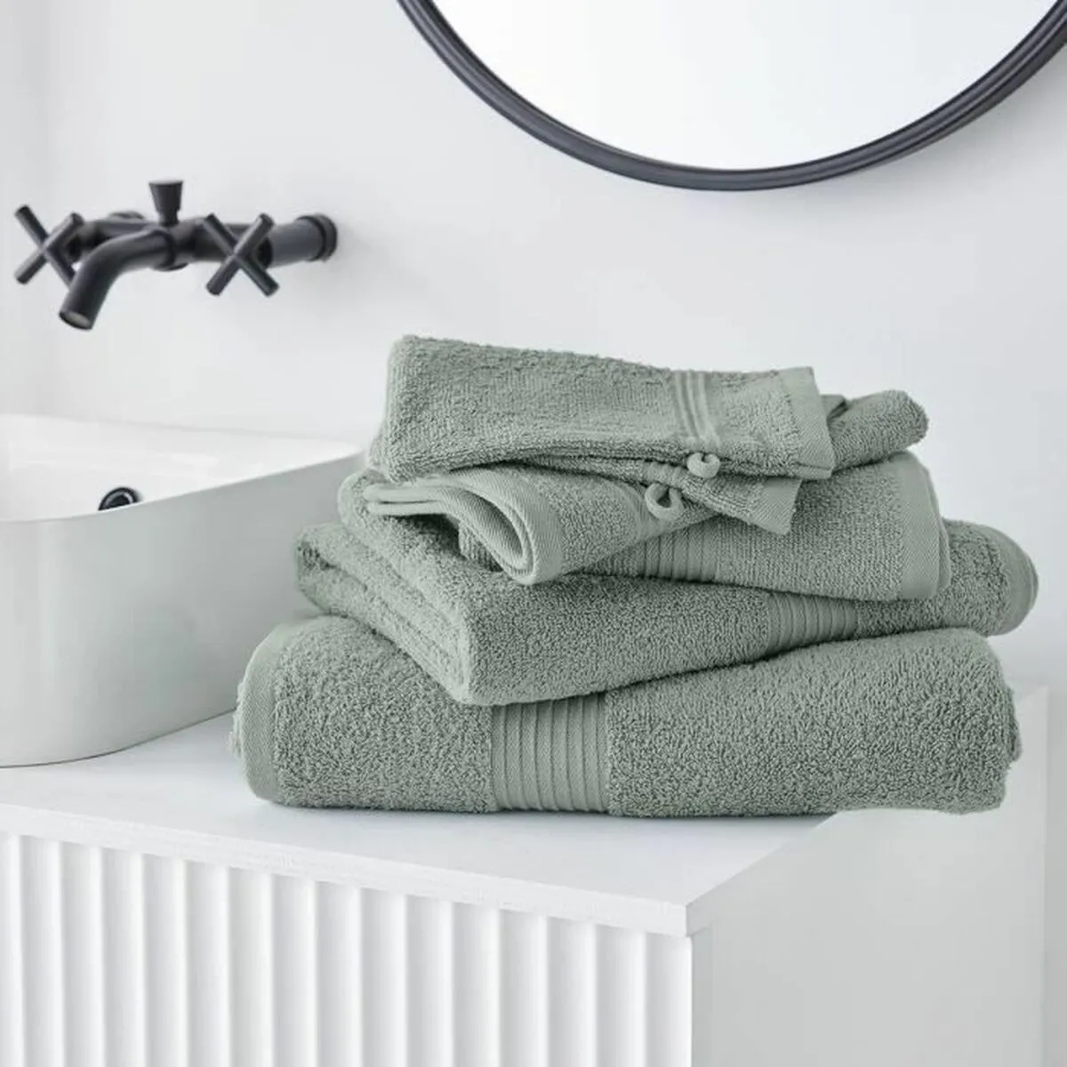 Bath towel TODAY Green 90 x 150 cm * Toalla de baño TODAY Verde 90 x 150 cm