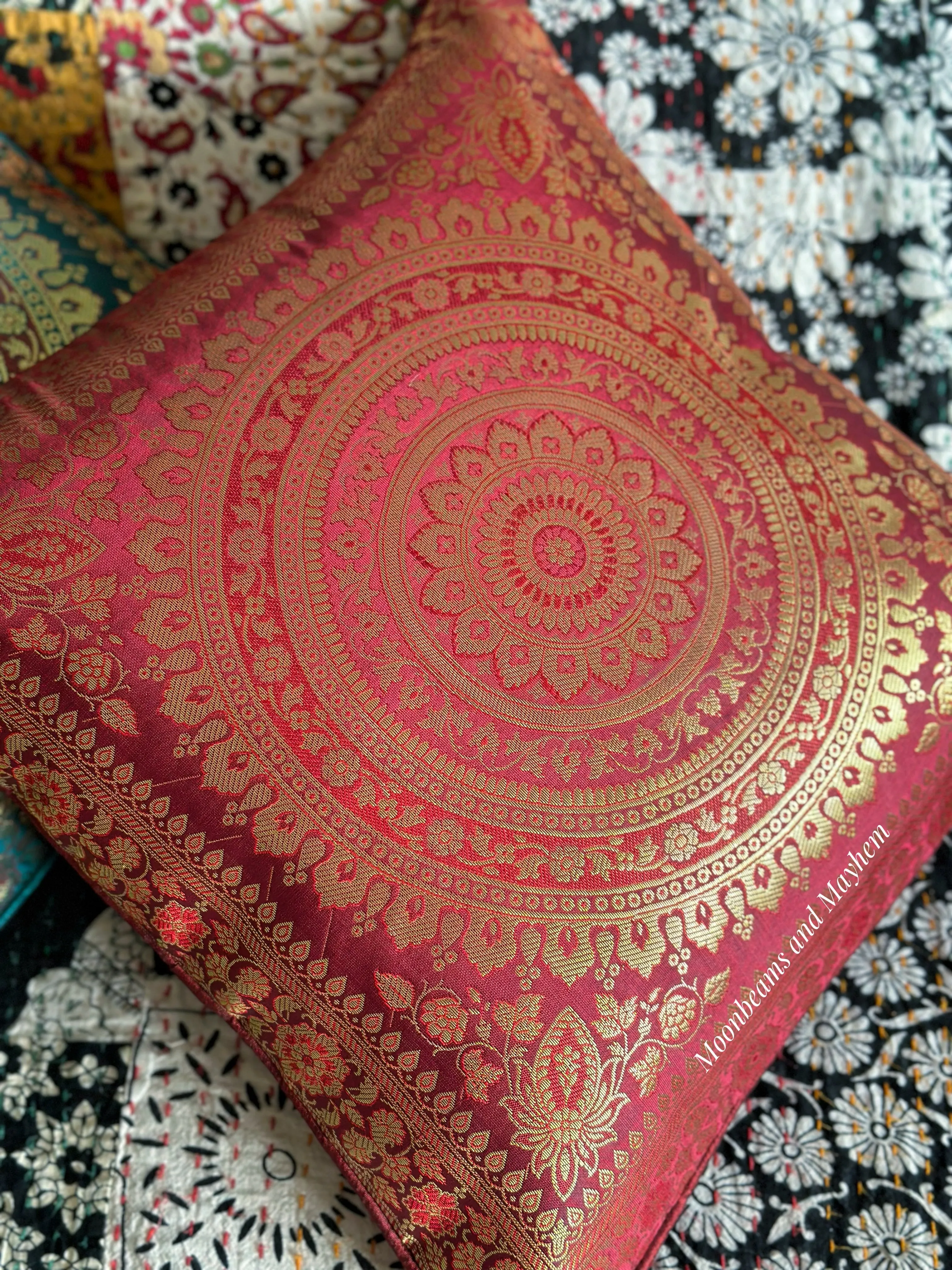 BEAUTIFUL INDIAN MANDALA CUSHION