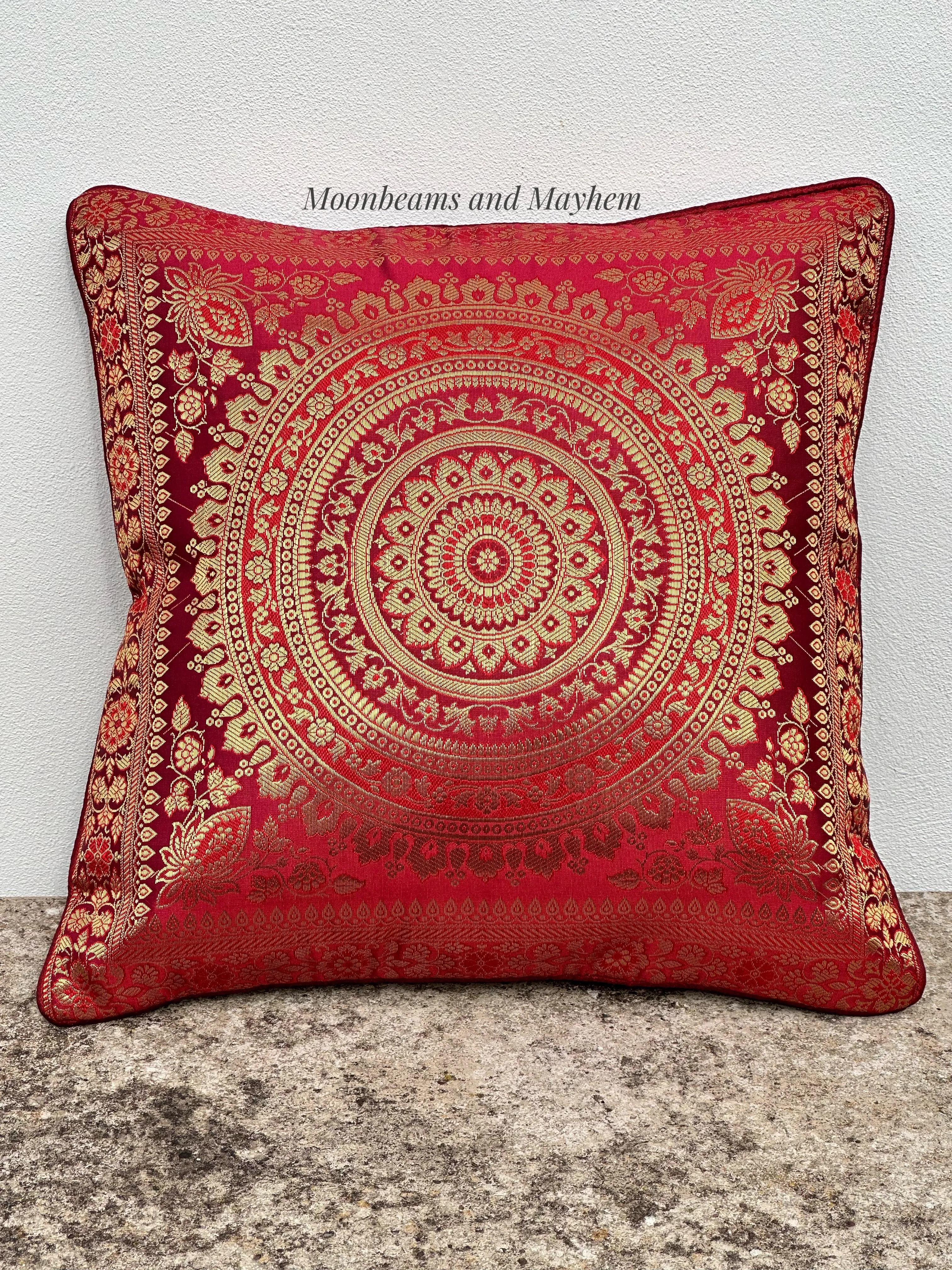 BEAUTIFUL INDIAN MANDALA CUSHION