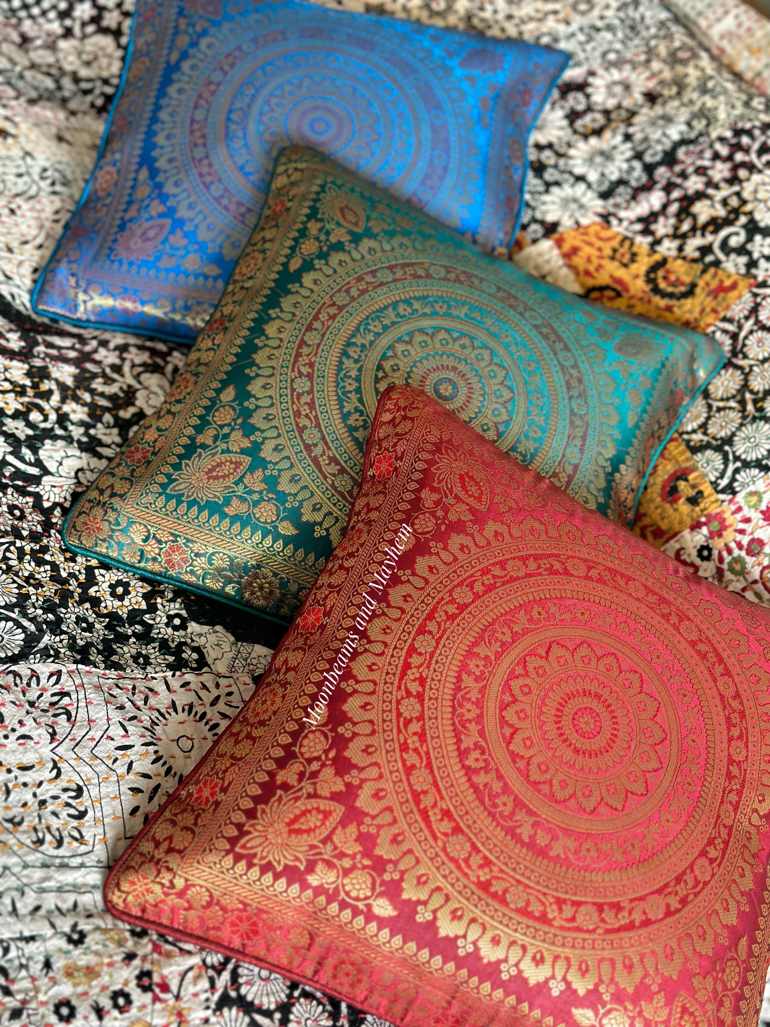 BEAUTIFUL INDIAN MANDALA CUSHION