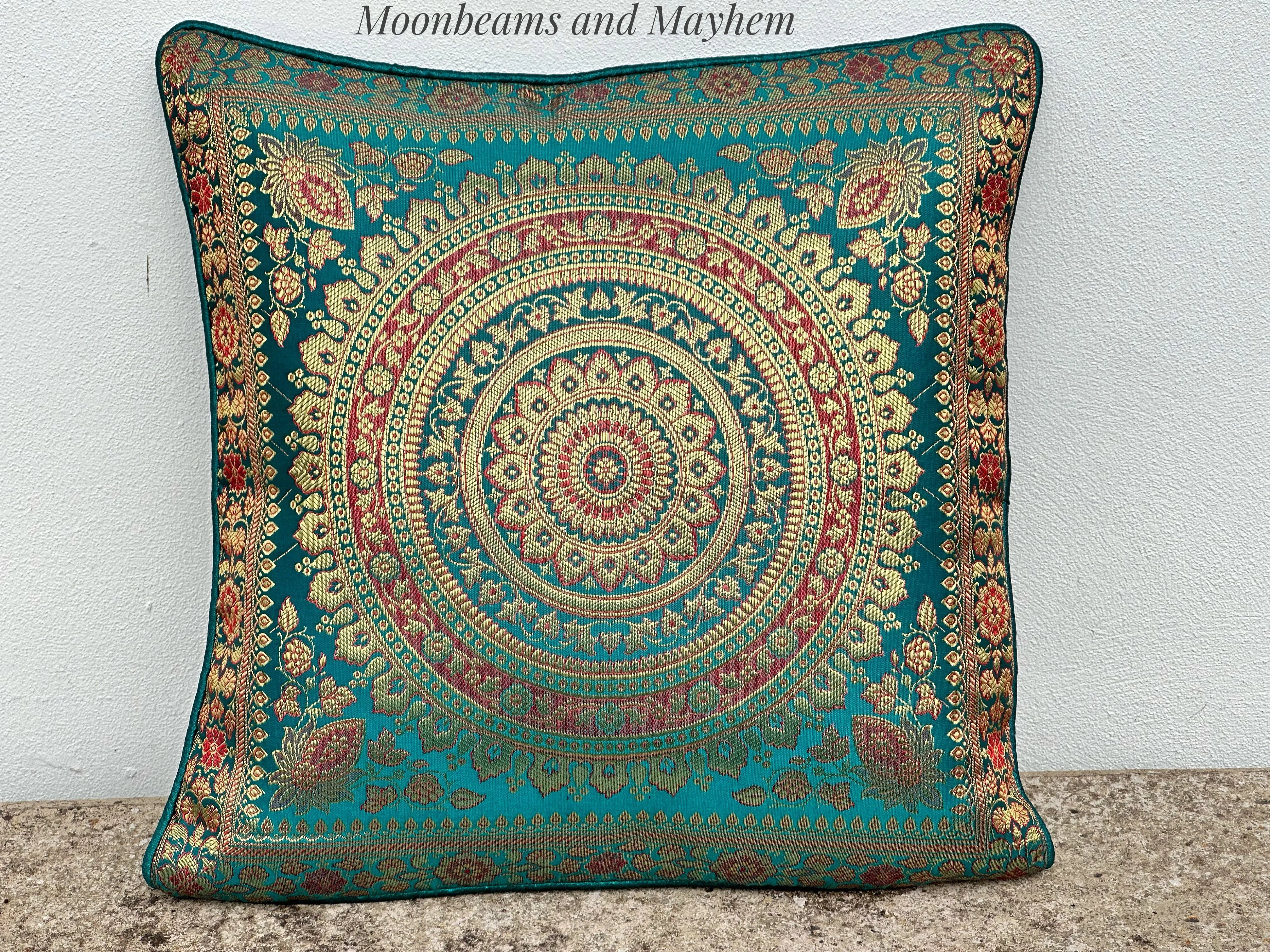 BEAUTIFUL INDIAN MANDALA CUSHION