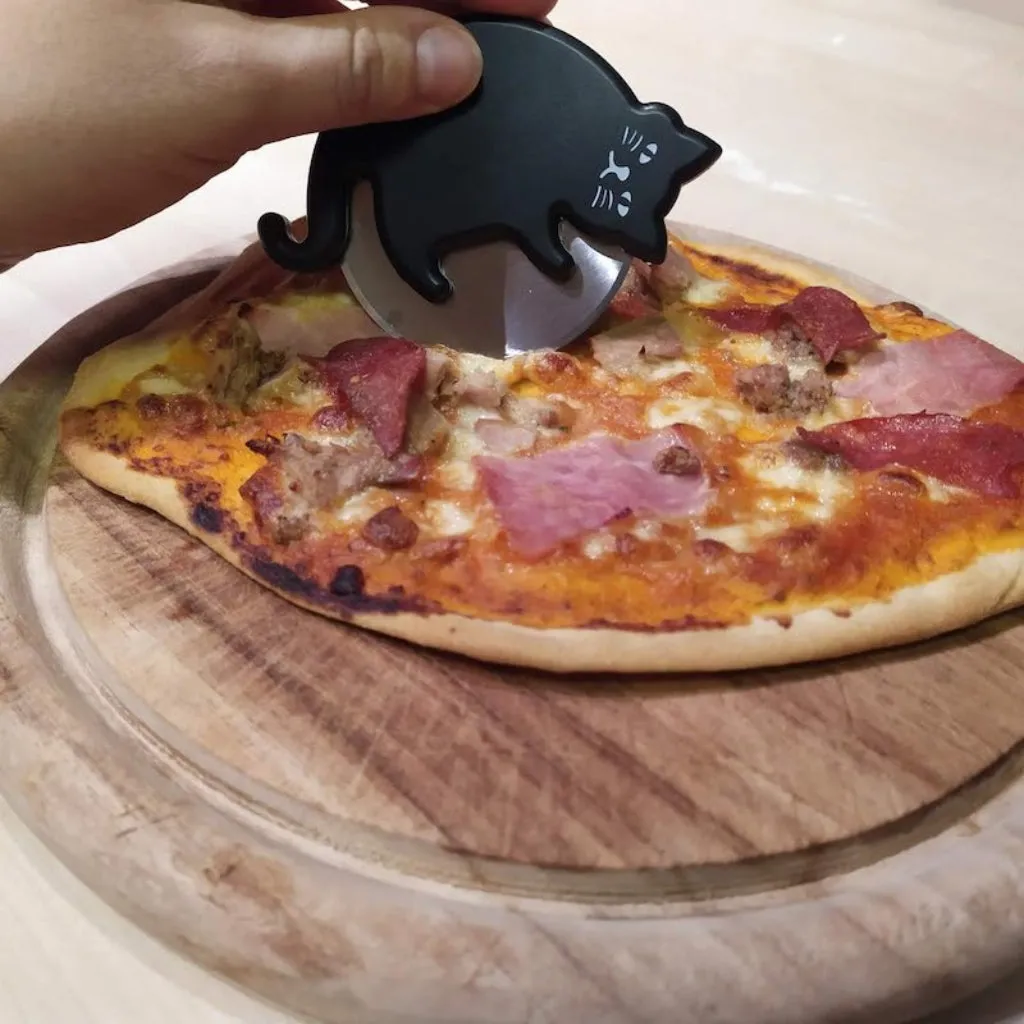 Black Cat Shaped Pizza Cutter