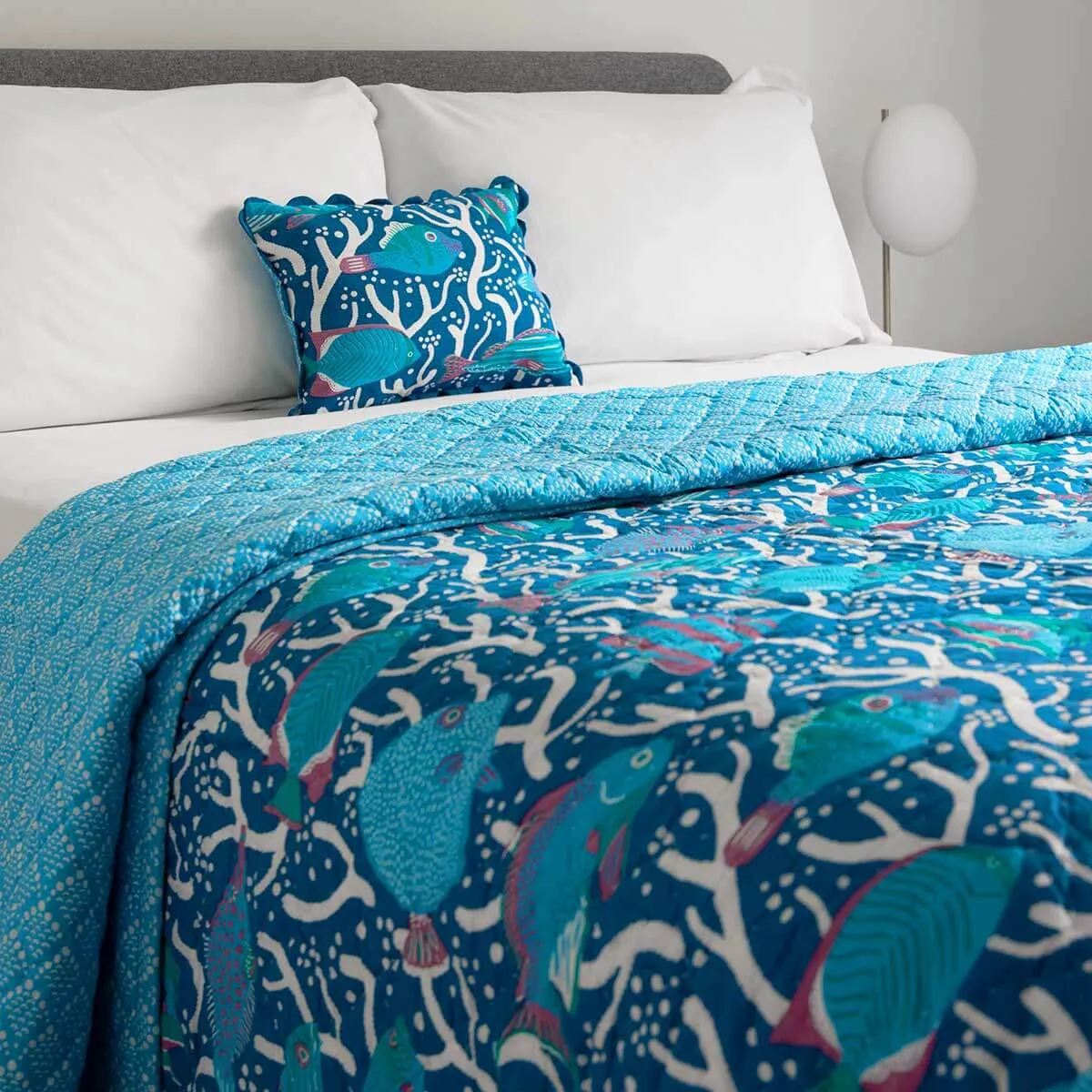 Blue Ocean Reef Quilt - Single Size