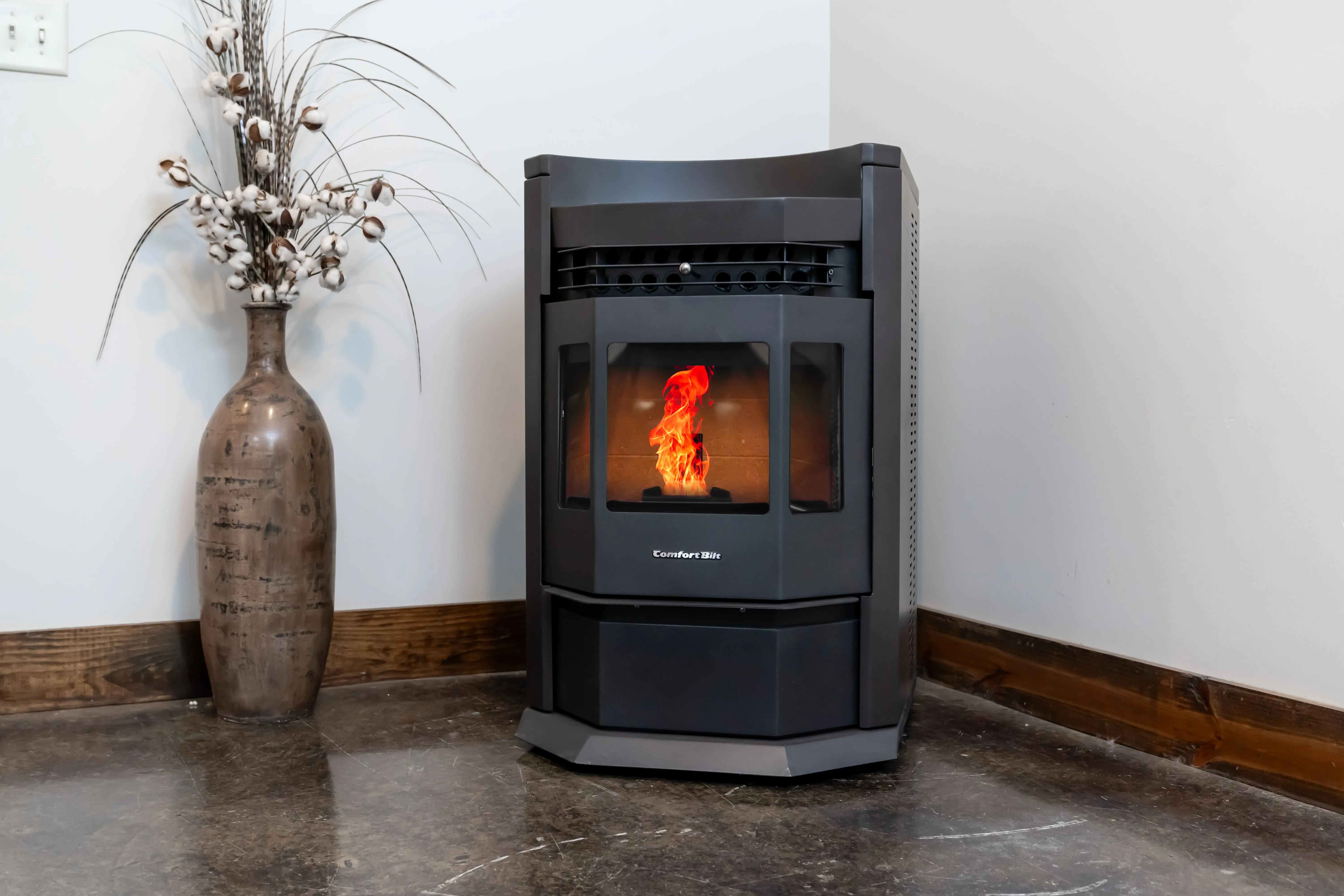 ComfortBilt HP22-N Pellet Stove Black