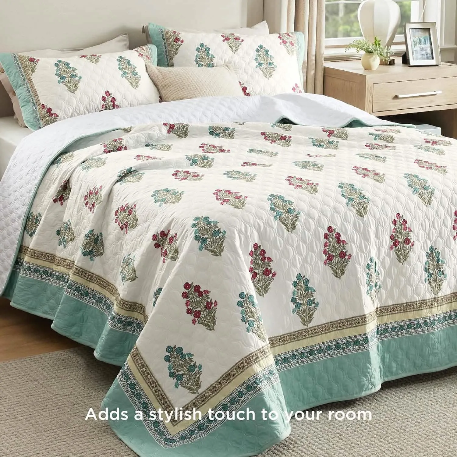 Cotton Patterned  White Quilt Set