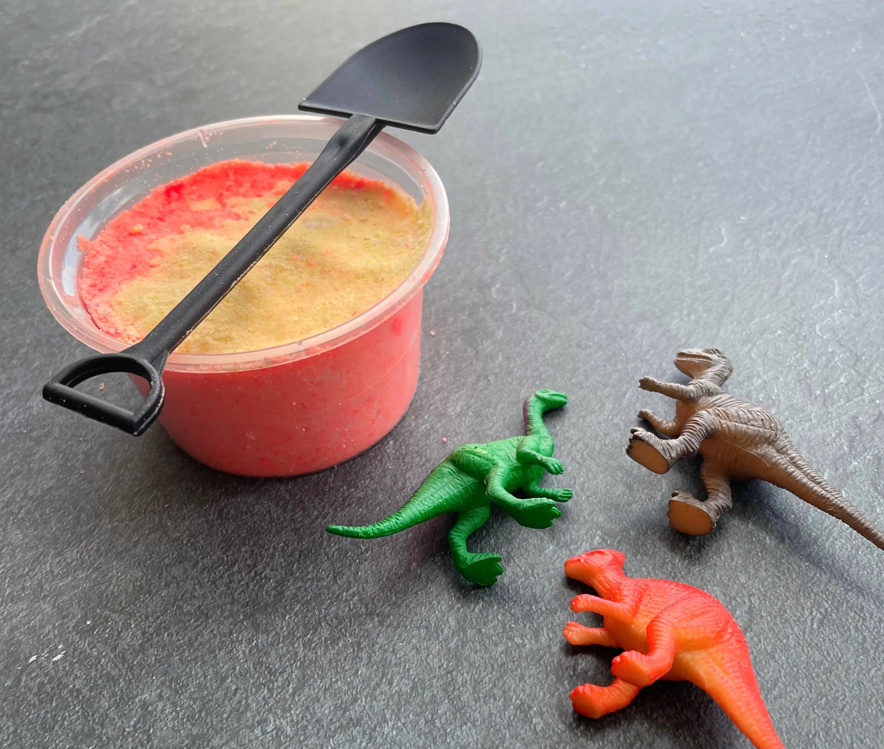 Dino Dig Bath Bomb - with dinosaur inside!