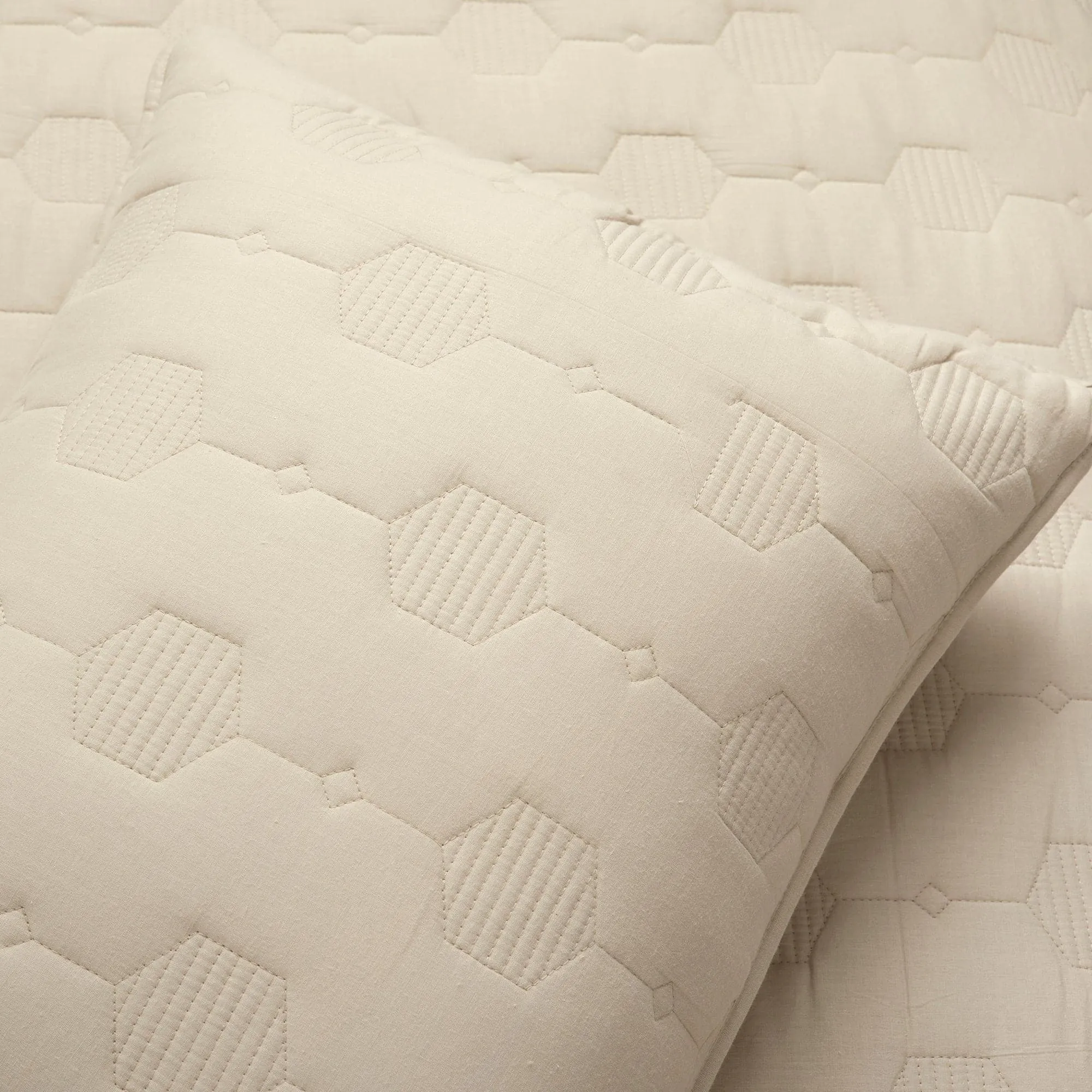 Hexagon Honeycomb Textured Cotton Quilt 3 Piece Set