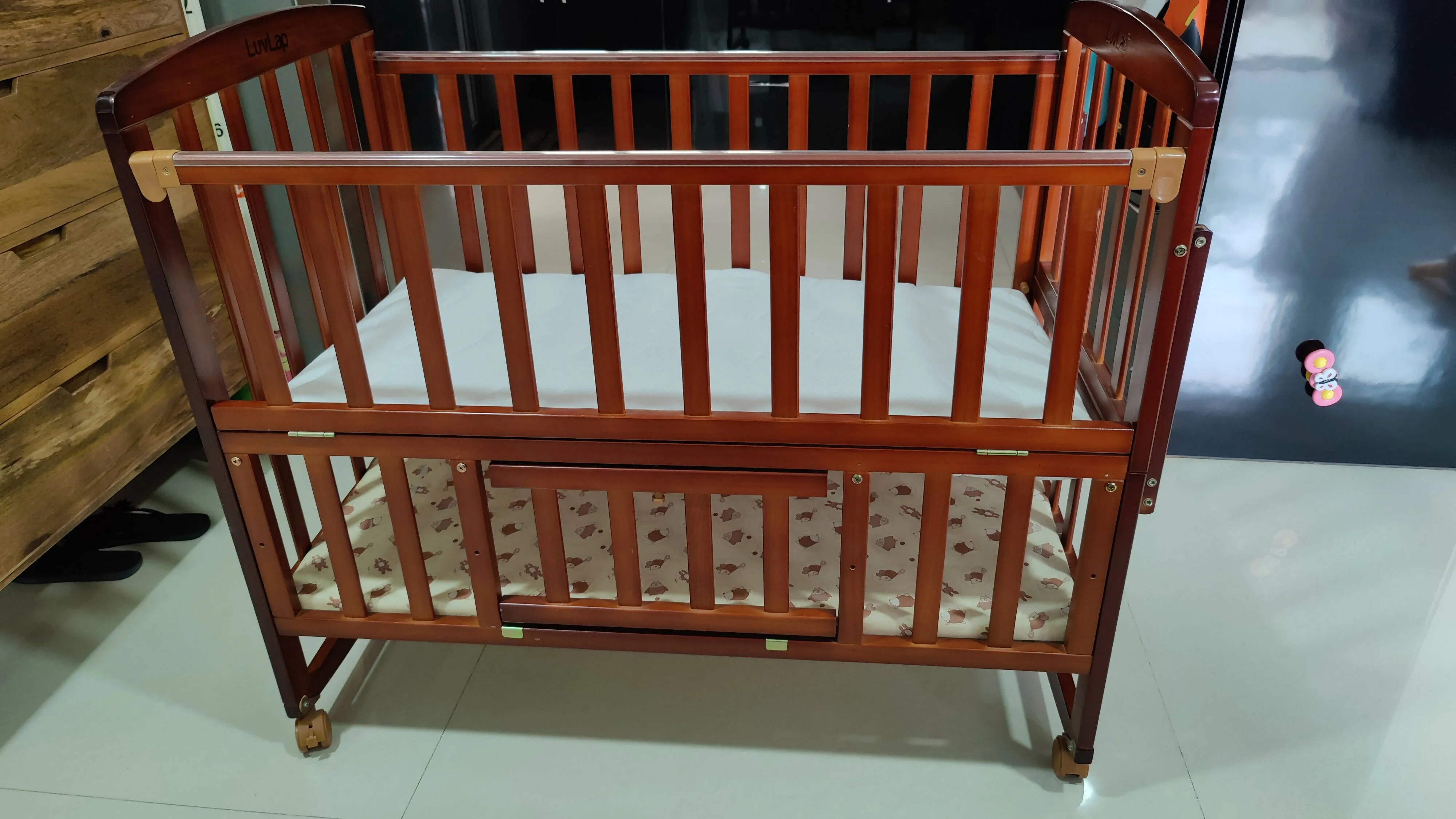 LUVLAP C-50 Wooden Crib/Cot, Dimensions - L92×B62×H157 cm