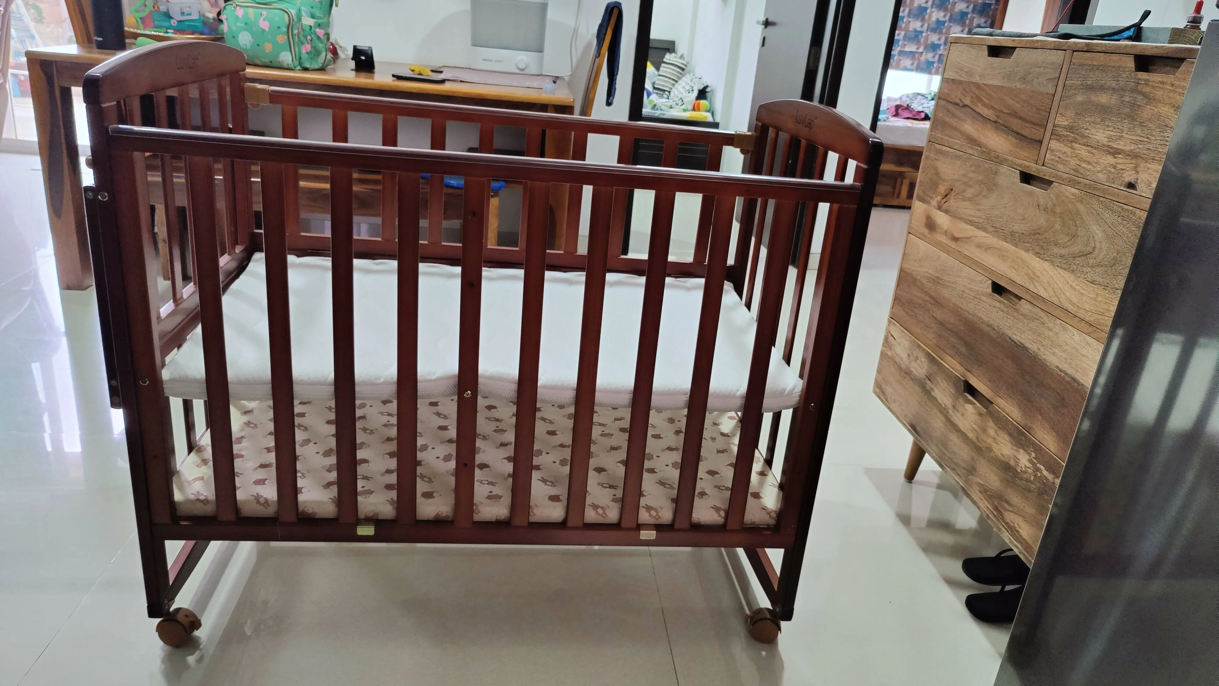 LUVLAP C-50 Wooden Crib/Cot, Dimensions - L92×B62×H157 cm