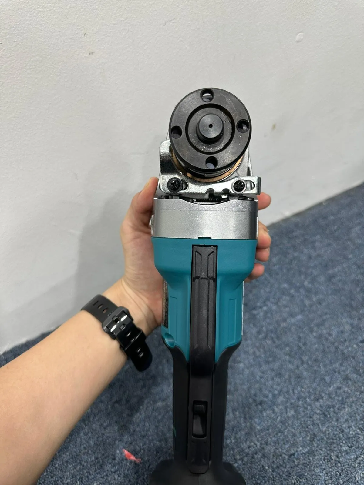 Makita GA029GM201(RM2J) Cordless Brushless Angle Grinder with Fast Charger (DC40RA), 4.0Ah Battery (BL4040) With Paddle Dead Man Switch | Model: M-GA029GM201 (OBSOLETED)