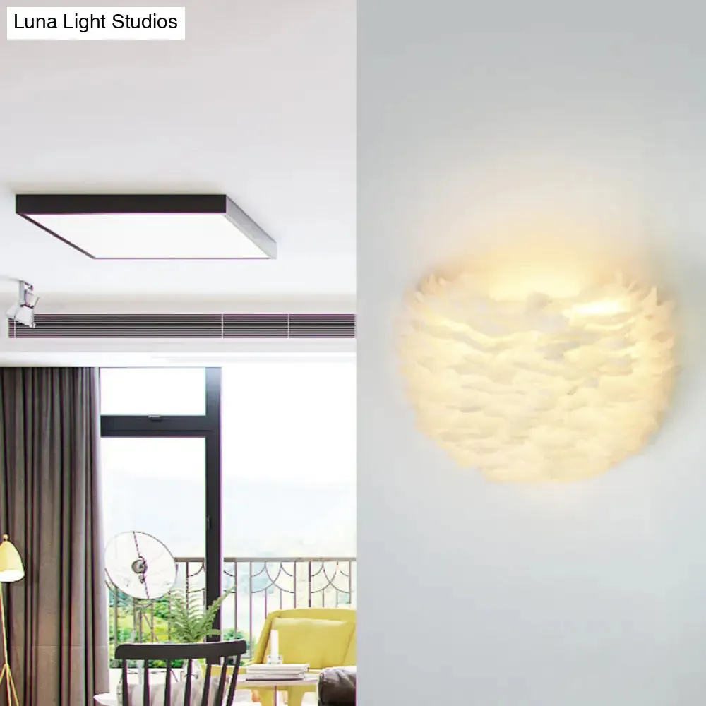 Modern Feather Wall Mount Lamp: Romantic & Cozy Wall Sconce Lighting for Bedroom