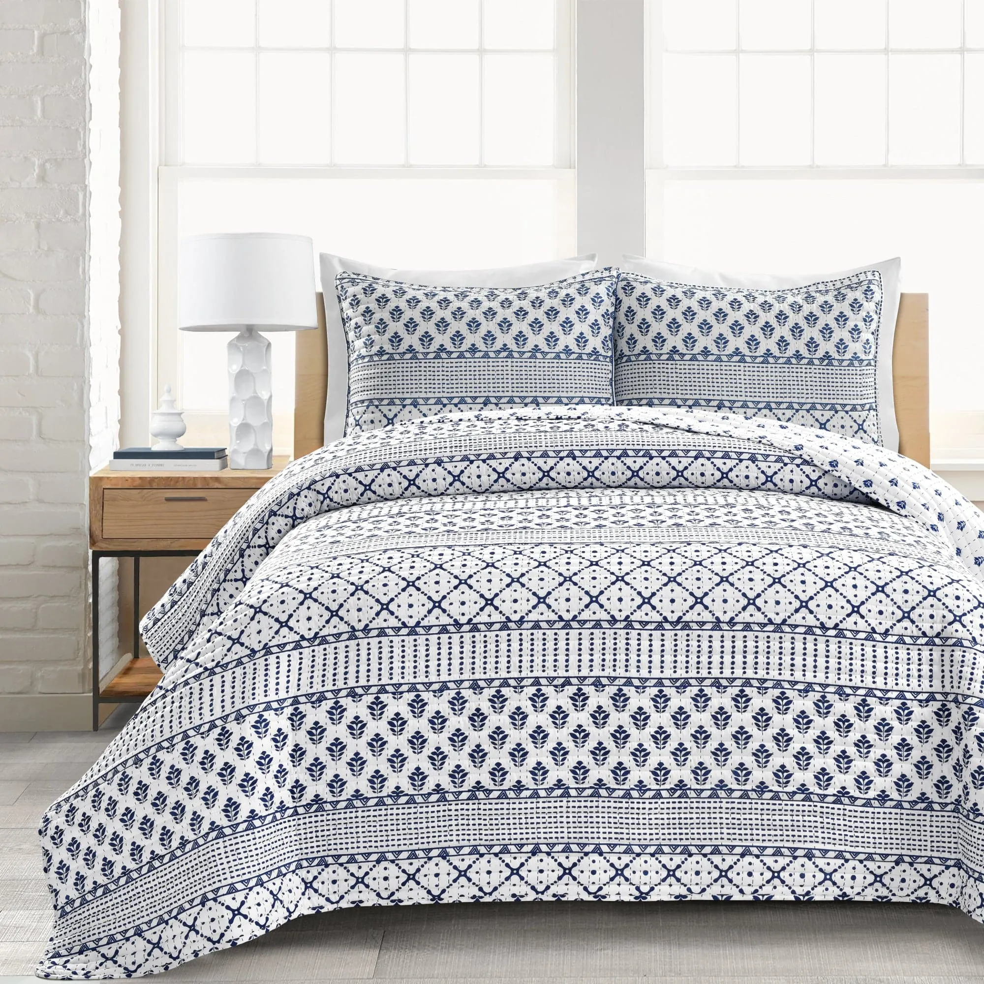 Monique Stripe 3 Piece Quilt Set