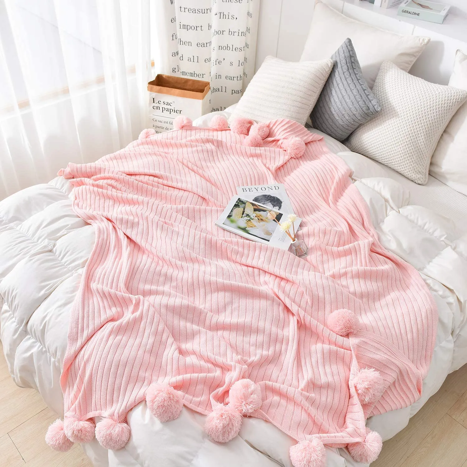 Pom Pom Light Pink Cotton Blanket