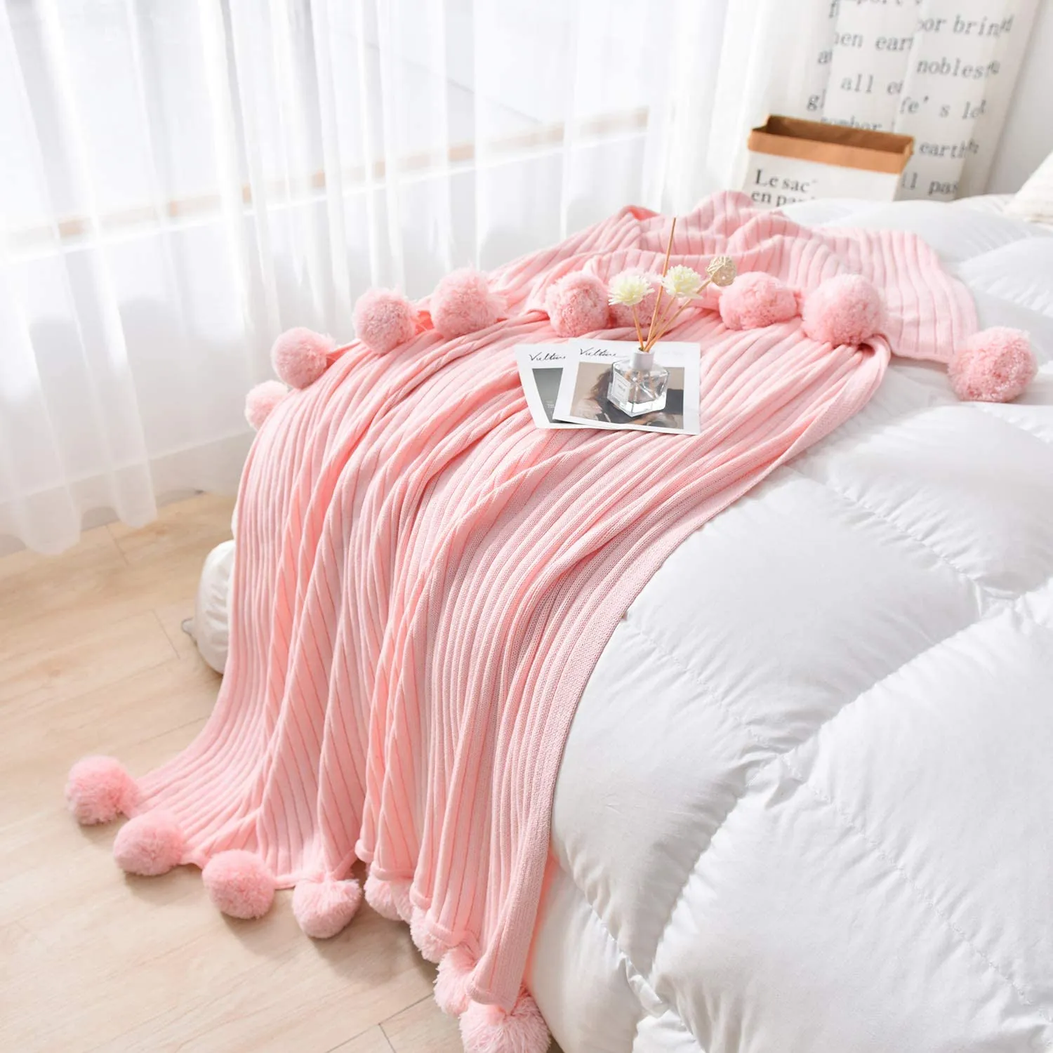 Pom Pom Light Pink Cotton Blanket