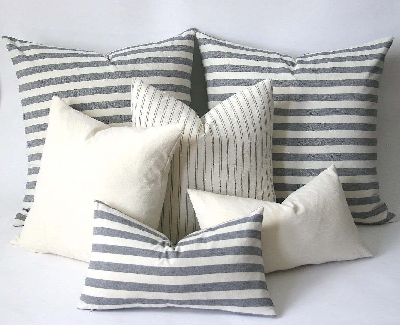 Solid Cream Pillow cover / Plain Ivory pillow / Solid Pillow Case / White Decor / Machine Washable Pillow Cover